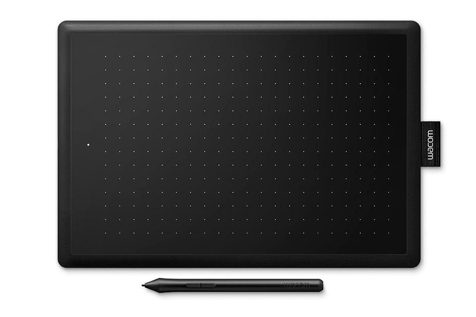 Wacom One by Medium graphic tablet  2540 lpi 216 x 135 mm USB  CTL-672-S - eet01