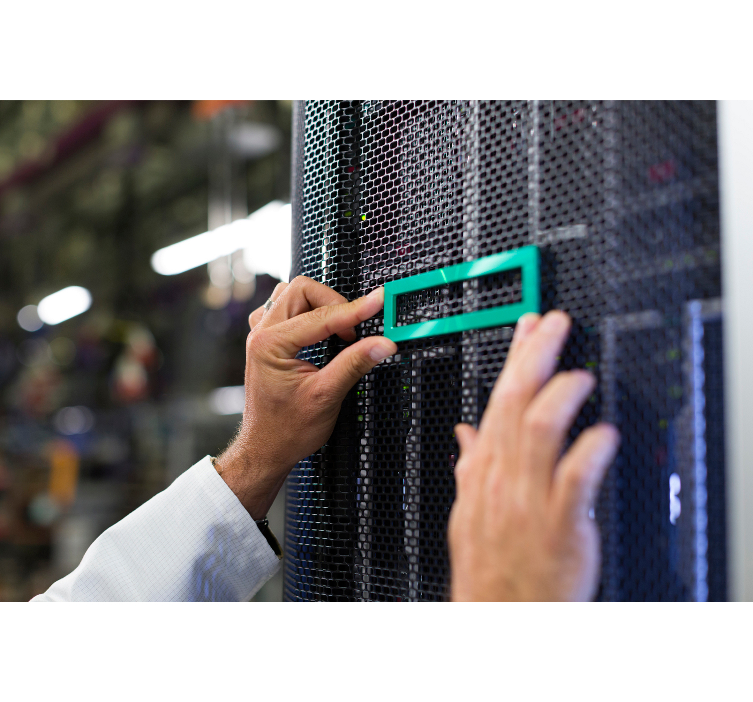 Hpe Dl360 G10+ 8sff Dp/usb/odd Blnk P40003-b21 - WC01